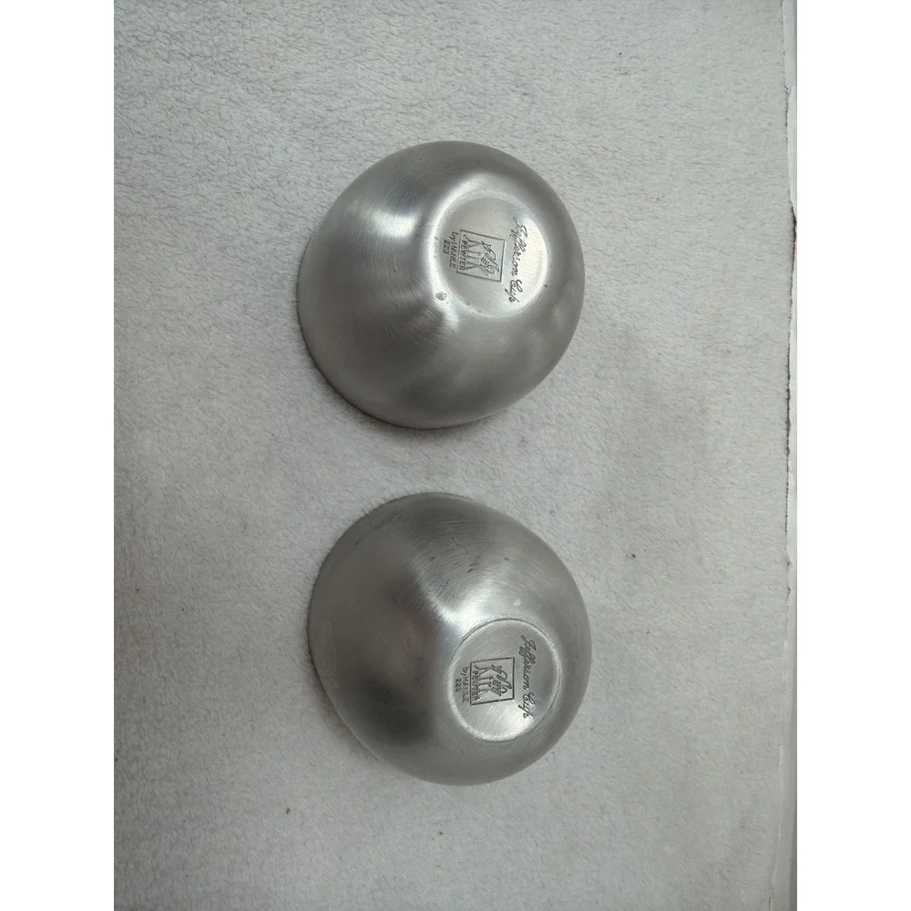 VTG Kirk Pewter by Hanle Jefferson Cup Silver Engraved Medallion Set of 2